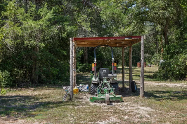 a view of outdoor space