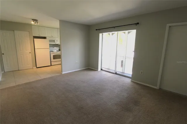 $1,400 | 2304 Ringling Boulevard, Unit 207, Sarasota, FL 34237