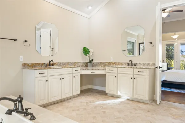 $1,597,500 | 407 Bella Montagna Circle, Lakeway, TX 78734