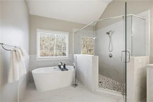 $895,000 | 435 Oak Forest Drive, Dawsonville, GA 30534