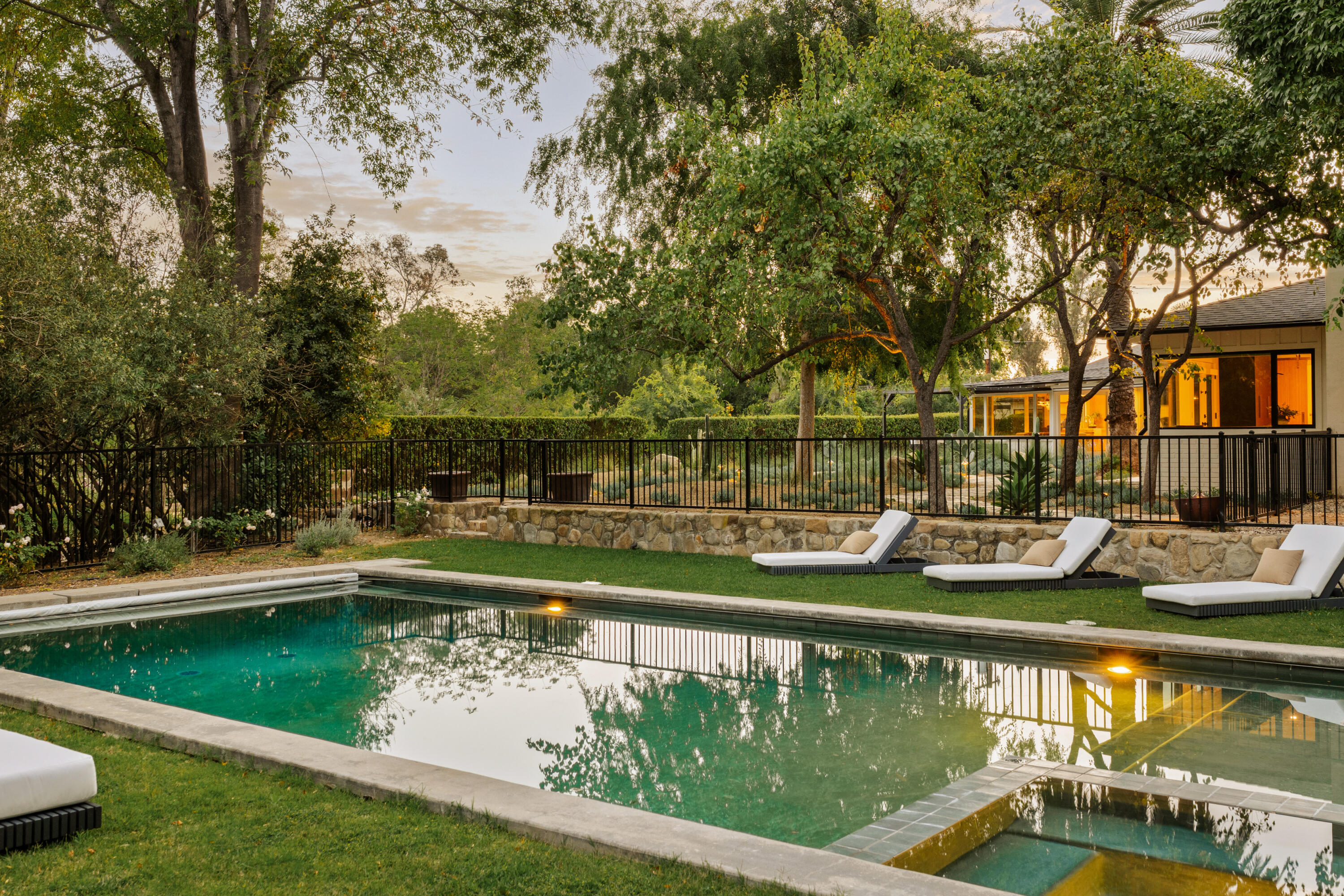 803 Country Club Road Ojai, CA 93023 - Photo 35 of 39 P1016005