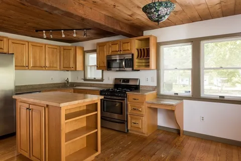 $675,000 | 39 Route 130, Forestdale, MA 02644