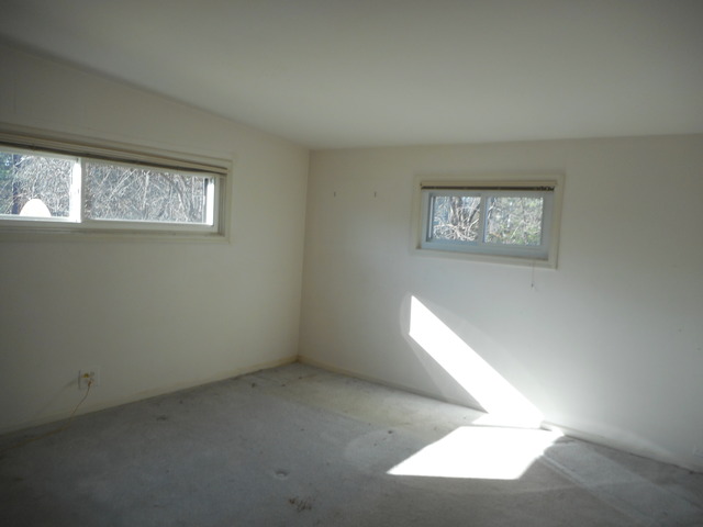 1359 Ridge Road Highland Park, IL 60035 - Photo 6 of 8 Gallery Image 6