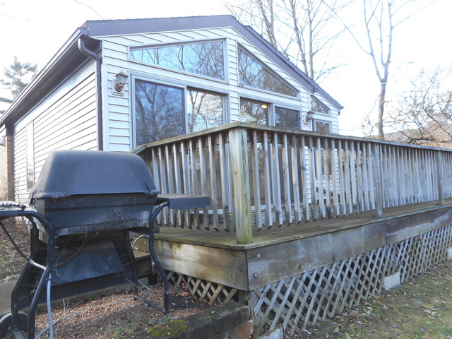 1359 Ridge Road Highland Park, IL 60035 - Photo 7 of 8 Gallery Image 7