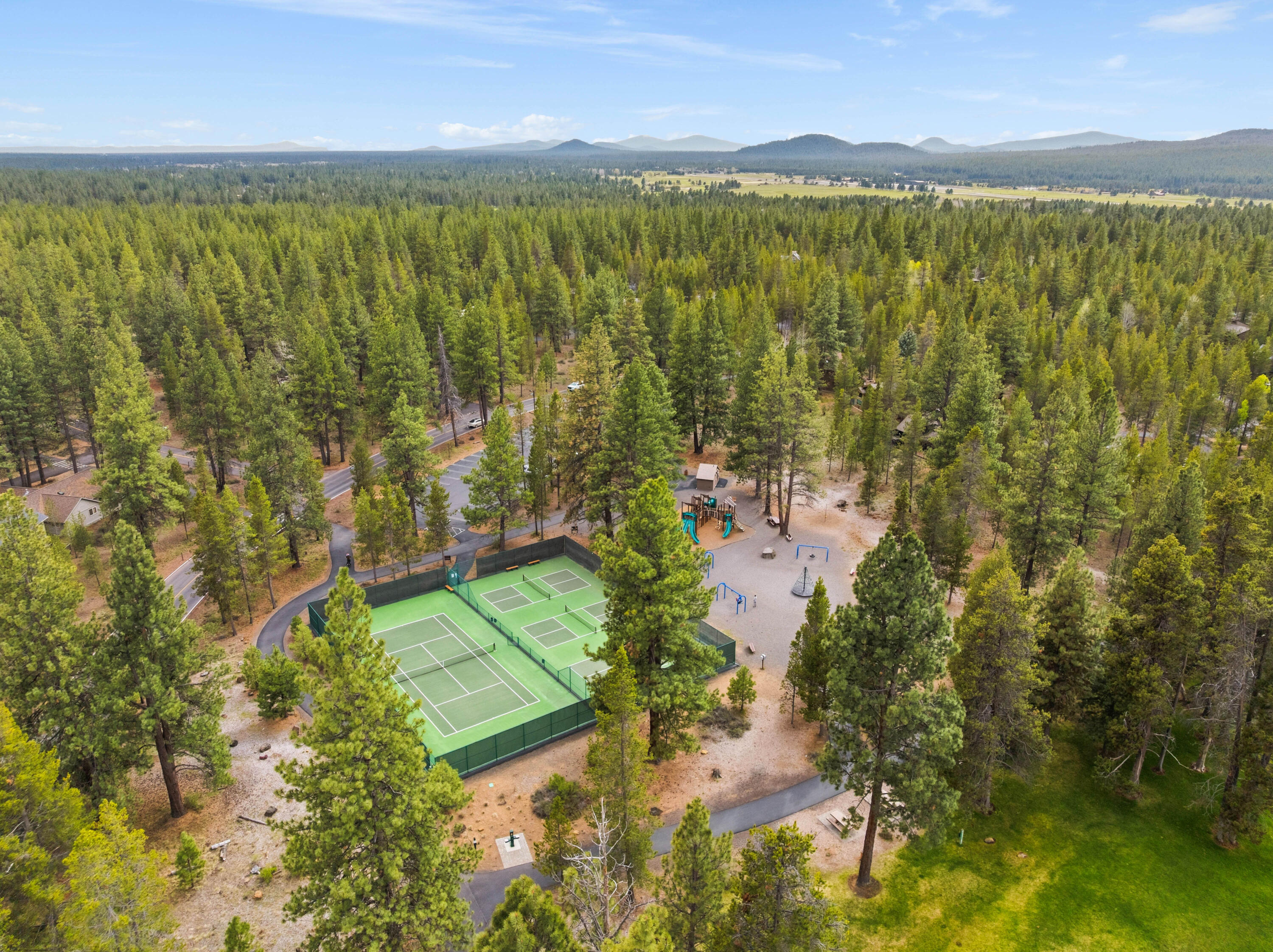 17866 Grouse Lane, Unit 3 Sunriver, OR 97707 - Photo 49 of 61 a view of lake view and mountain view