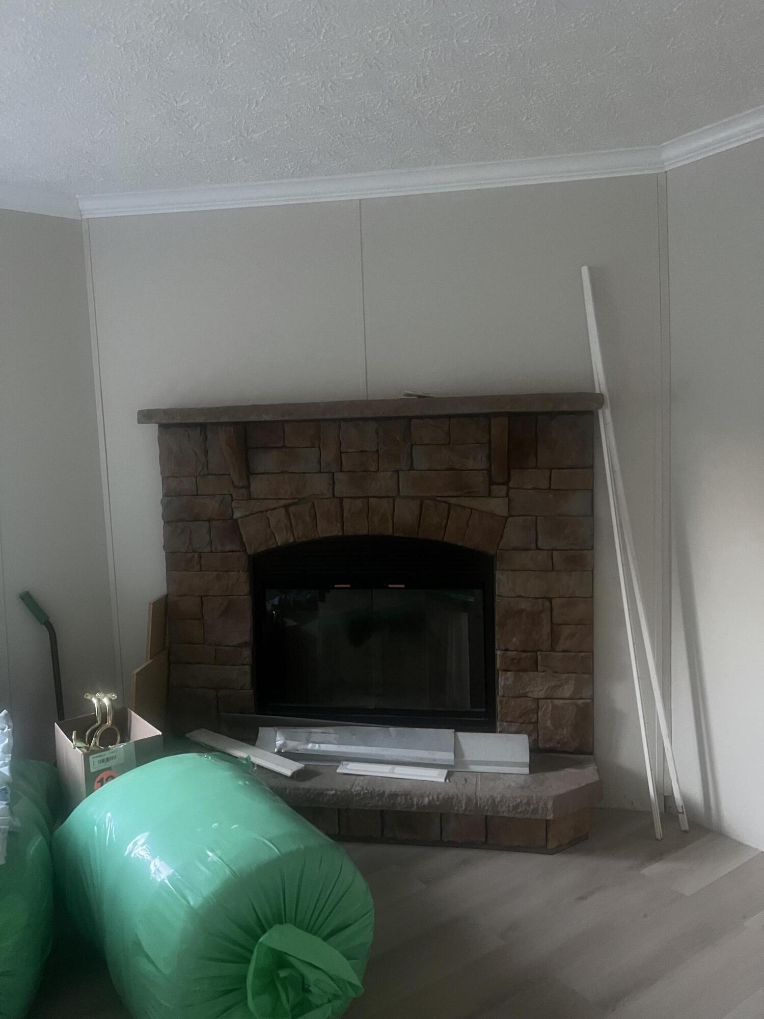 3941 Missouri Road Marianna, FL 32446 - Photo 2 of 8 Family Room fireplace