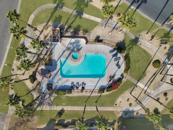 a view of an outdoor space