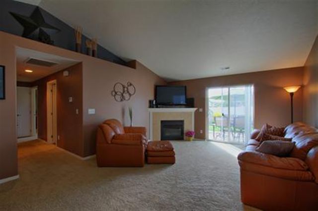 7805 North Ashley Circle Spokane, WA 99208 - Photo 3 of 9 Gallery Image 3