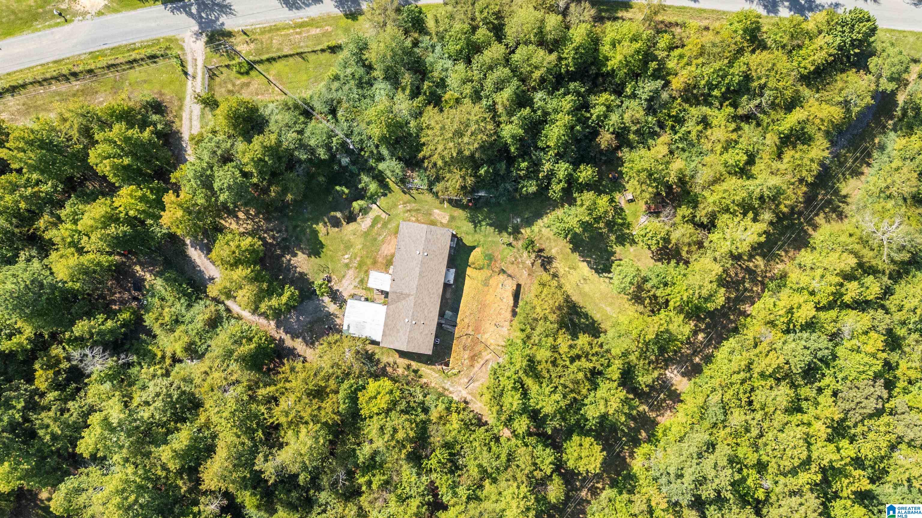 1365 Justice Road Warrior, AL 35180 - Photo 10 of 26
