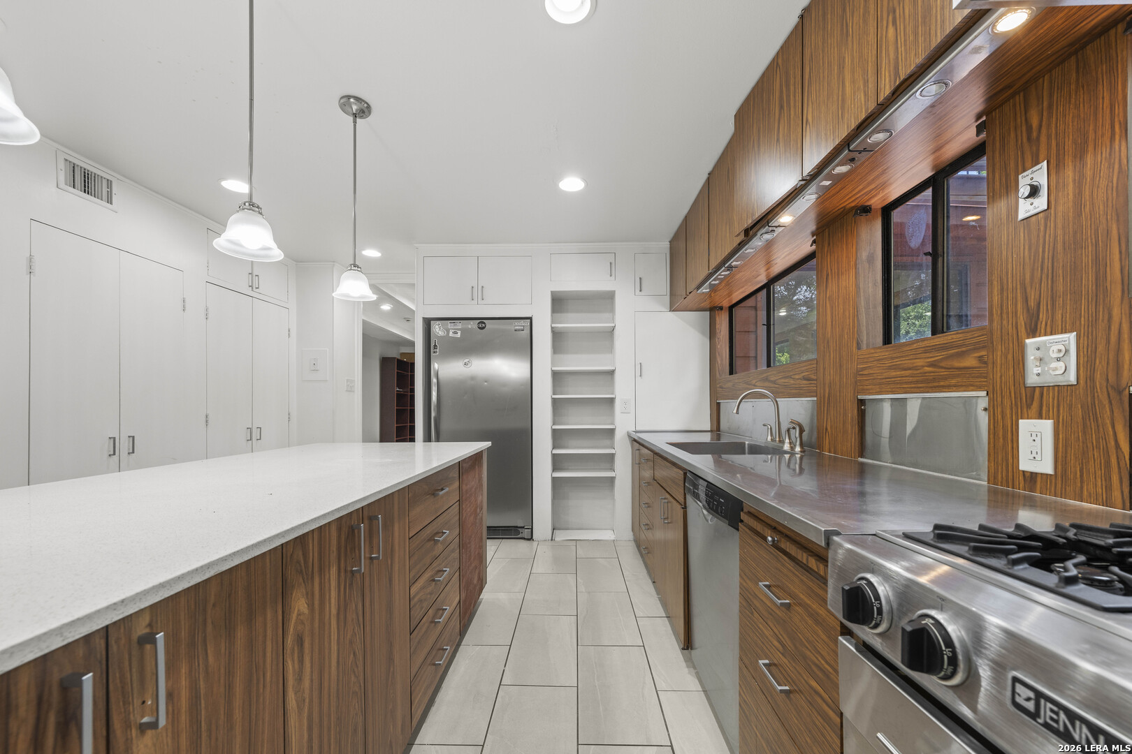 800 Leonard Street Austin, TX 78705 - Photo 47 of 60