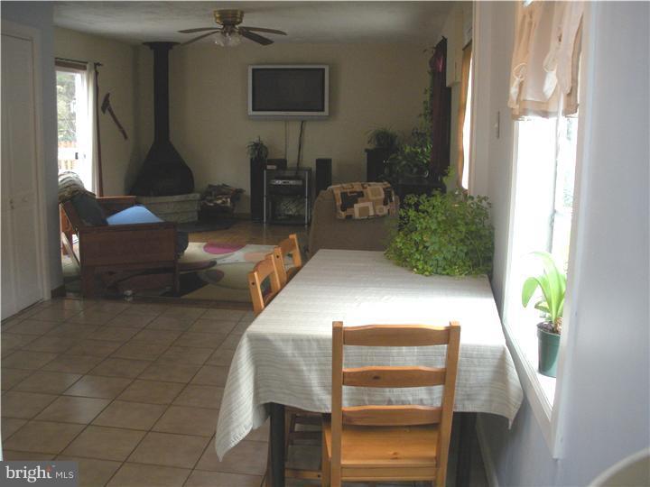 160 Edison Road Cherry Hill, NJ 08034 - Photo 17 of 22 Family Room