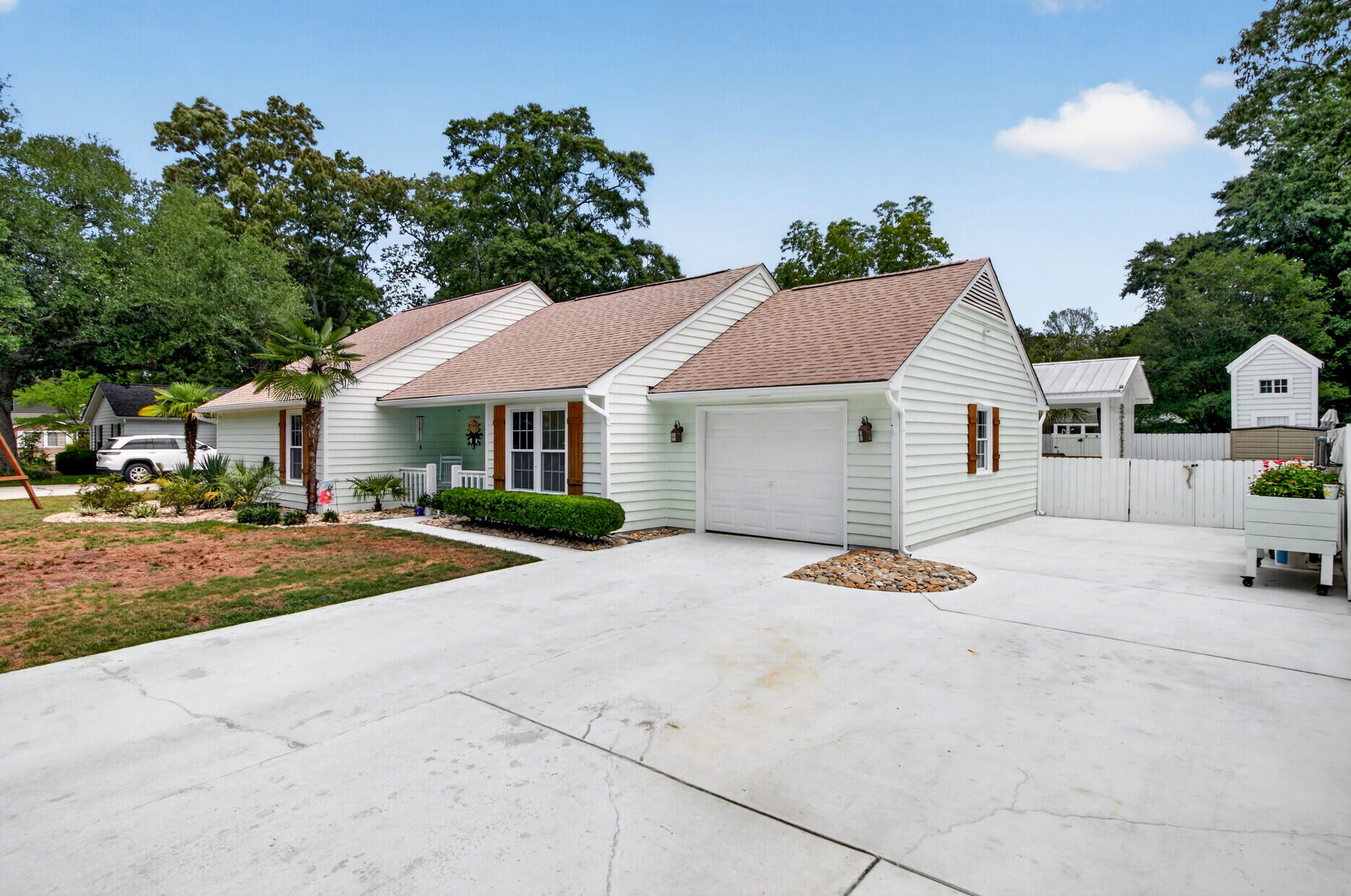 1605 Cullowhee Circle Mount Pleasant, SC 29464 - Photo 6 of 40 04_4_mls