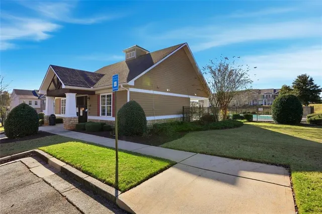 $298,000 | 2157 Capella Circle Southwest, Atlanta, GA 30331