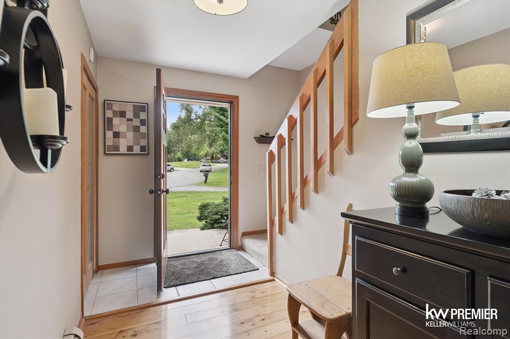 1751 Trafalgar Square Rochester Hills, MI 48309 - Photo 5 of 54