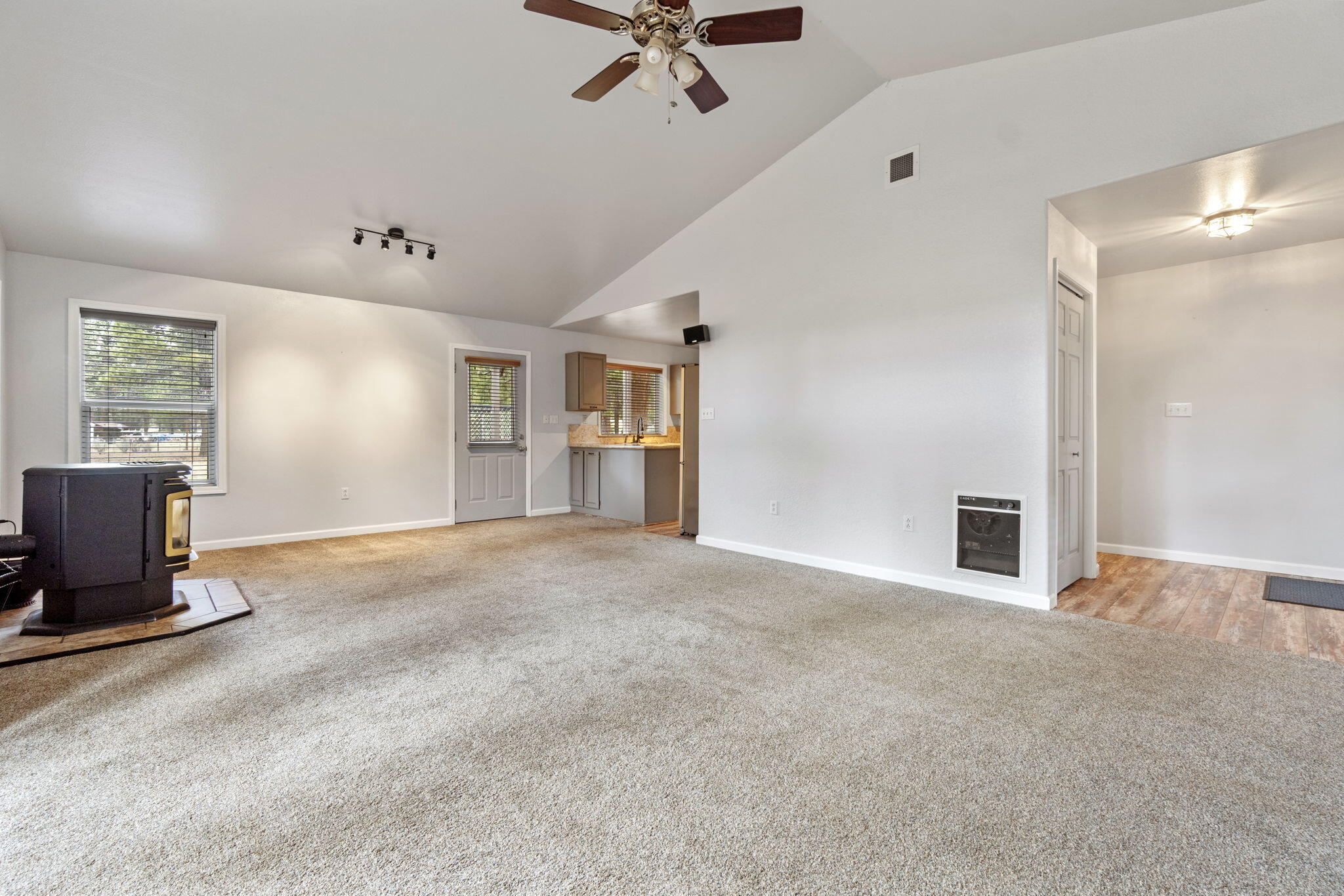 39314 Chiloquin Ridge Road Chiloquin, OR 97624 - Photo 14 of 60