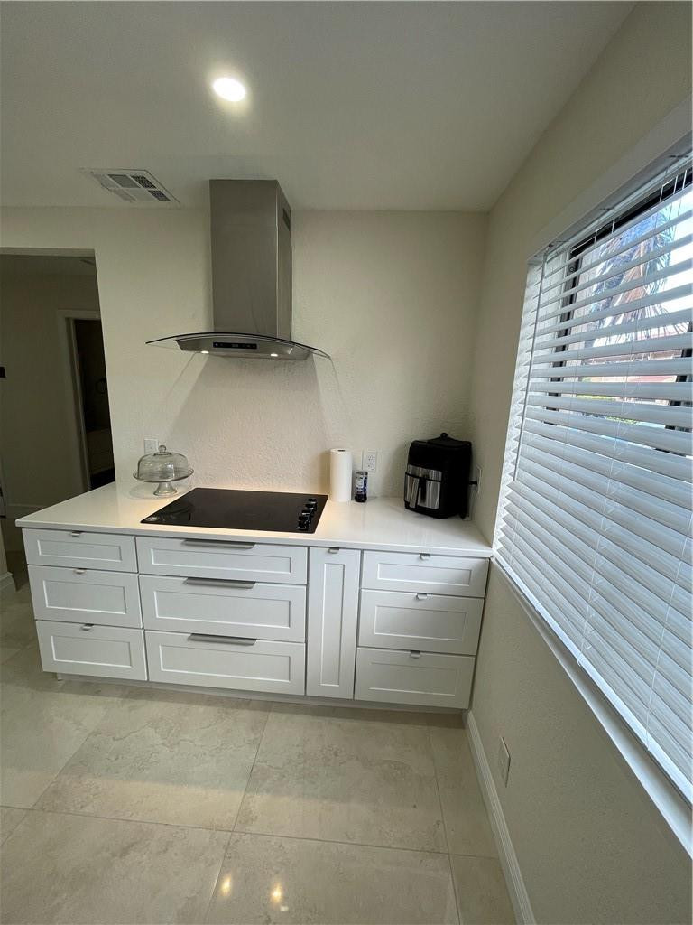 22075 Las Brisas Circle, Unit 305 Boca Raton, FL 33433 - Photo 9 of 52 Photo 9