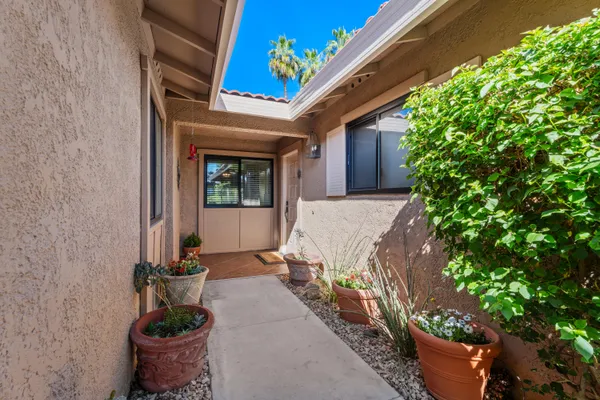 $525,000 | 23 Camino Arroyo South, Palm Desert, CA 92260