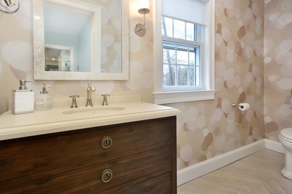 111 Highland Street Newton, MA 02465 - Photo 8 of 18