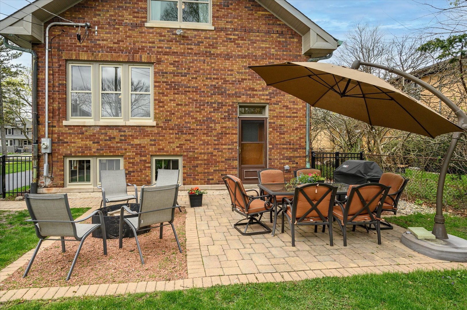 285 Nuttall Road Riverside, IL 60546 - Photo 23 of 27 a view of outdoor space yard and patio