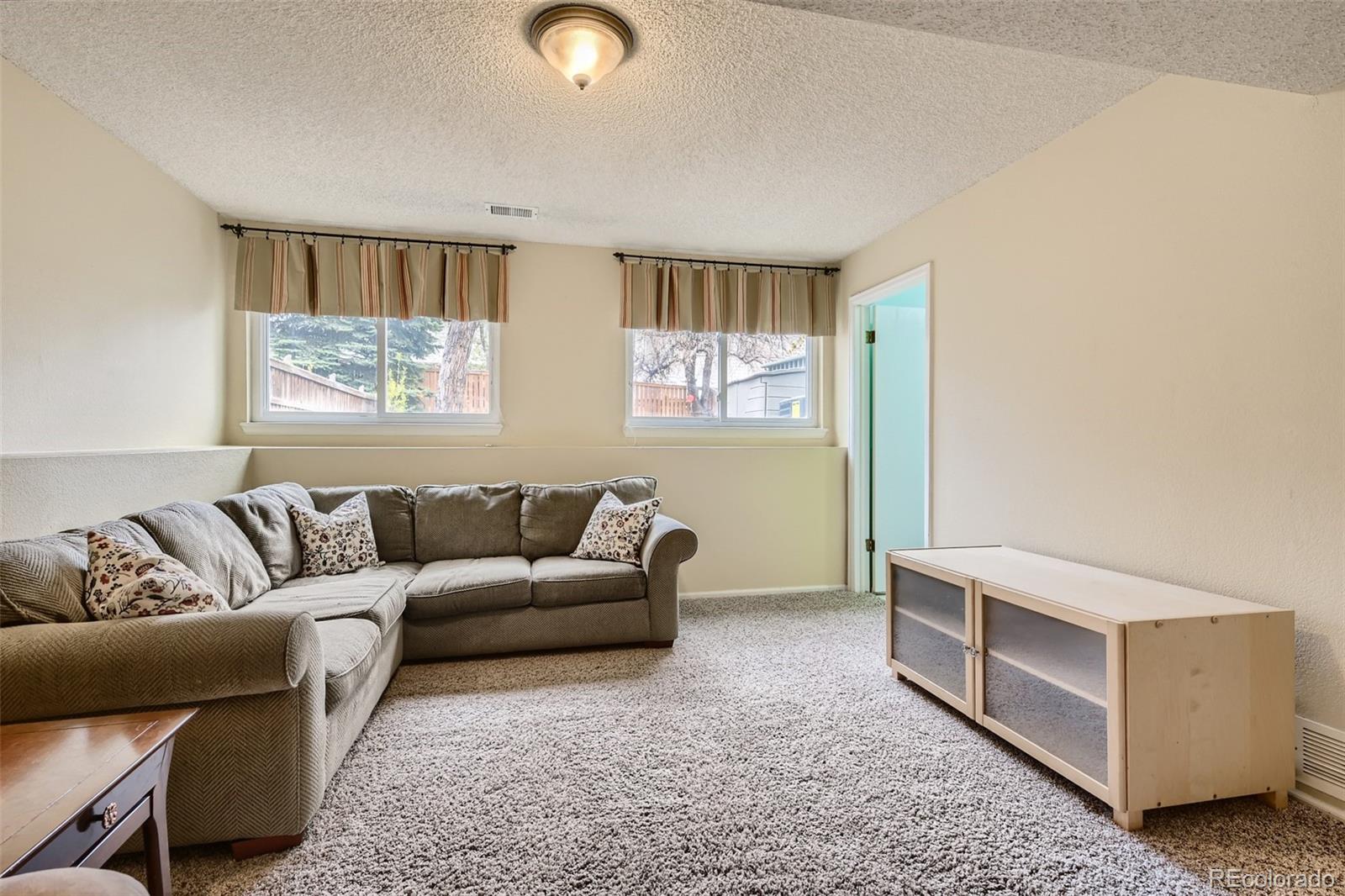 8965 Winrock Street Highlands Ranch, CO 80126 - Photo 21 of 28 Gallery Image 21