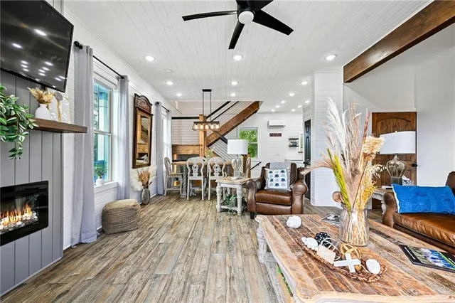 $1,890,000 | 124 Lafitte Street, Mandeville, LA 70448