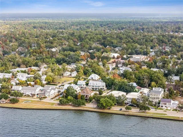 $1,890,000 | 124 Lafitte Street, Mandeville, LA 70448