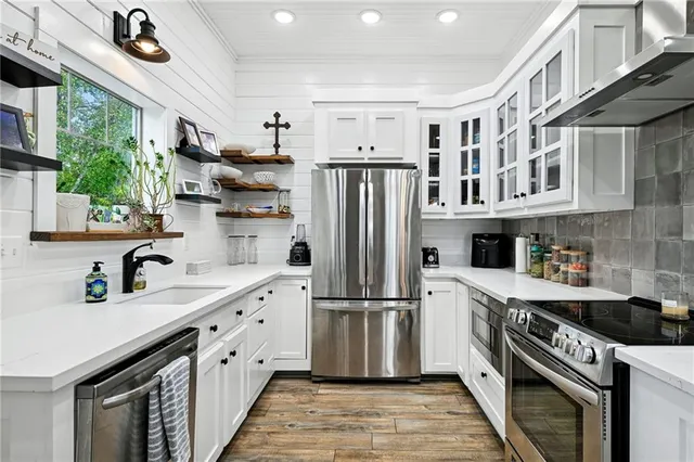 $1,890,000 | 124 Lafitte Street, Mandeville, LA 70448