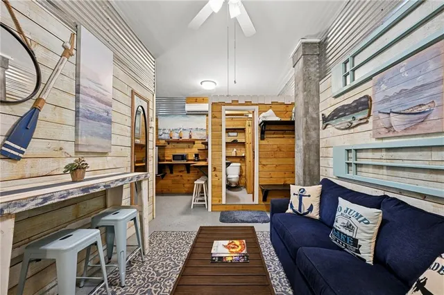 $1,890,000 | 124 Lafitte Street, Mandeville, LA 70448