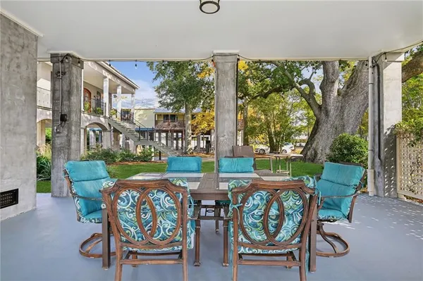 $1,890,000 | 124 Lafitte Street, Mandeville, LA 70448