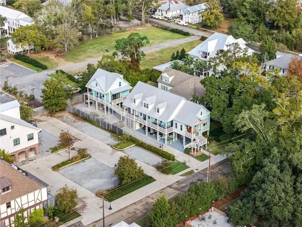 $1,890,000 | 124 Lafitte Street, Mandeville, LA 70448