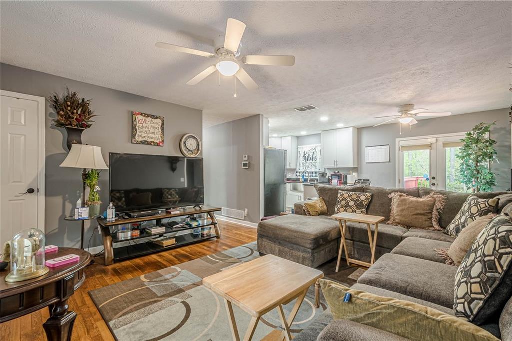 846 Orris Lane Mableton, GA 30126 - Photo 8 of 33