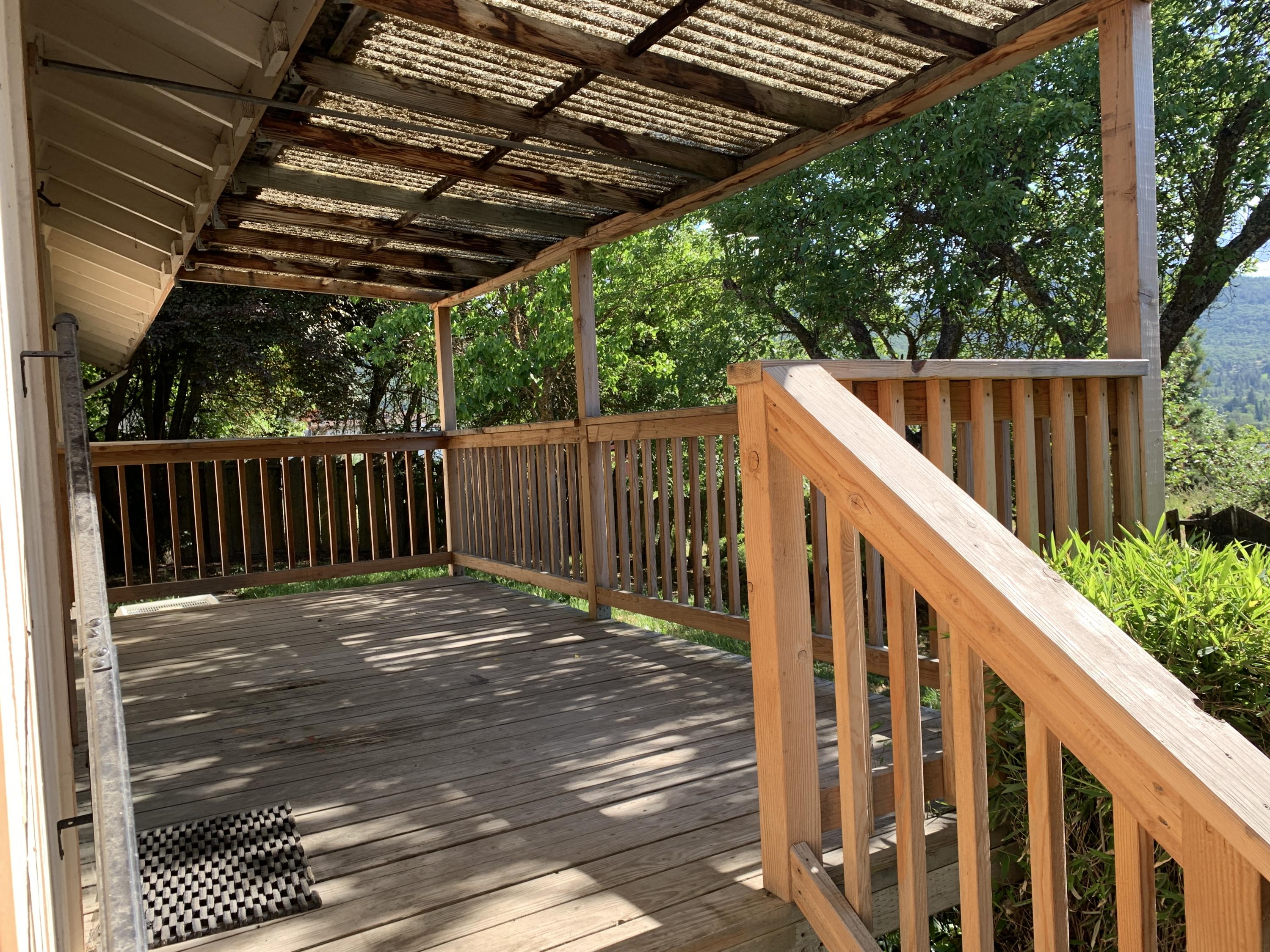 755 South Valley View Road Ashland, OR 97520 - Photo 25 of 34