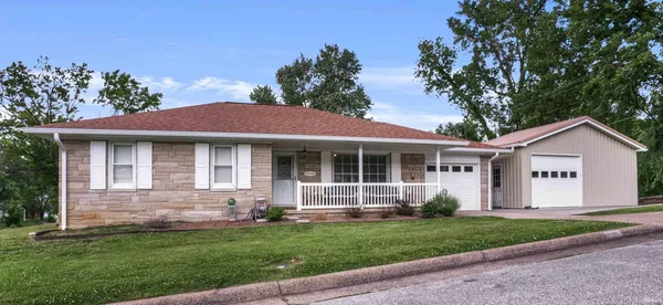 $284,900 | 2208 Franklin Street, Tell City, IN 47586