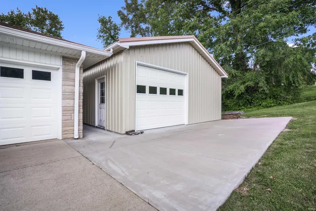 $284,900 | 2208 Franklin Street, Tell City, IN 47586