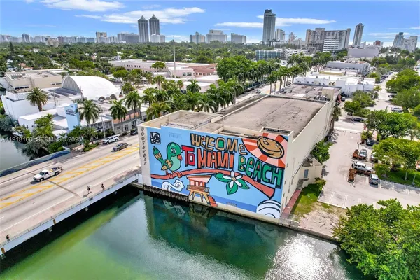 $2,268 | 4035 Meridian Avenue, Unit 306, Miami Beach, FL 33140
