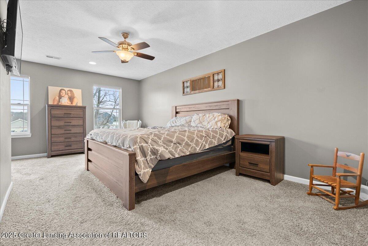 6195 Fishbrook Dimondale, MI 48821 - Photo 16 of 35 25-Media Jett - 28