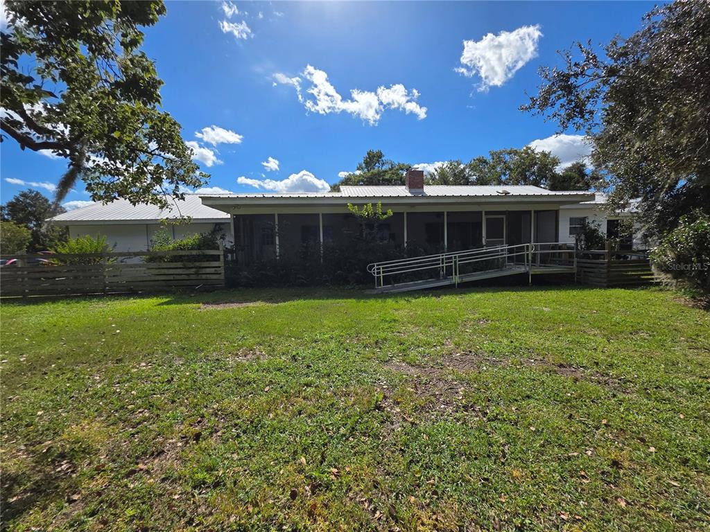 2011 County Line Road East Fort Meade, FL 33841 - Photo 12 of 28