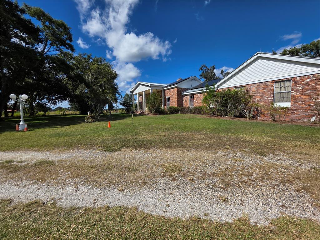 2011 County Line Road East Fort Meade, FL 33841 - Photo 25 of 28