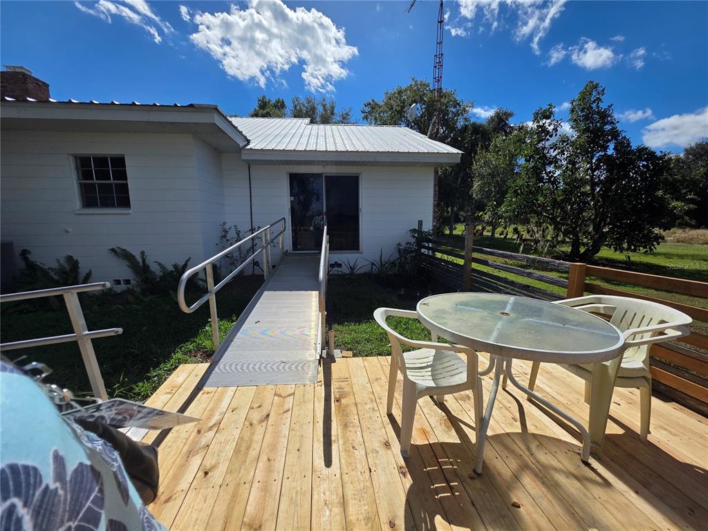 2011 County Line Road East Fort Meade, FL 33841 - Photo 7 of 28