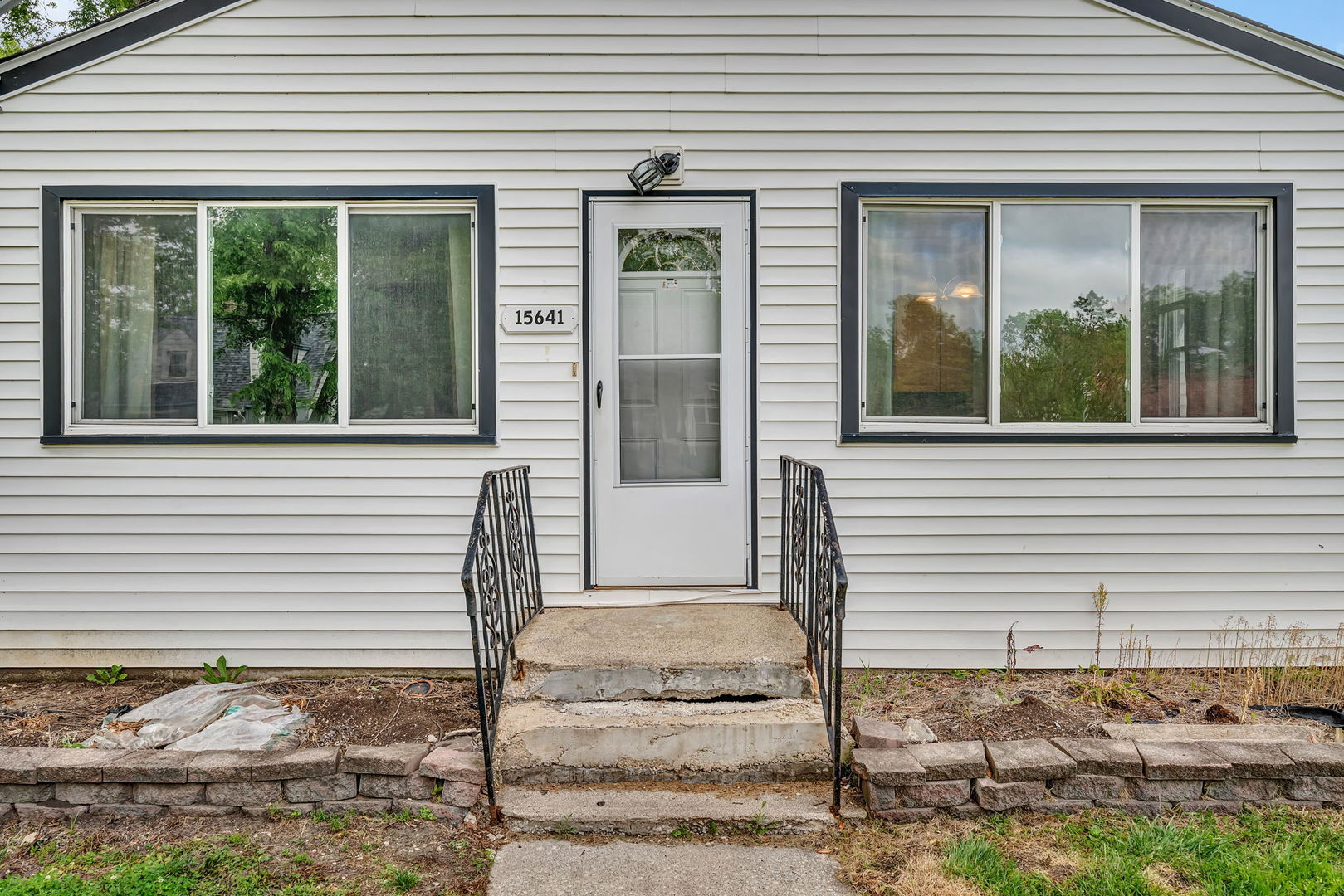 15641 Millard Avenue Markham, IL 60428 - Photo 4 of 28