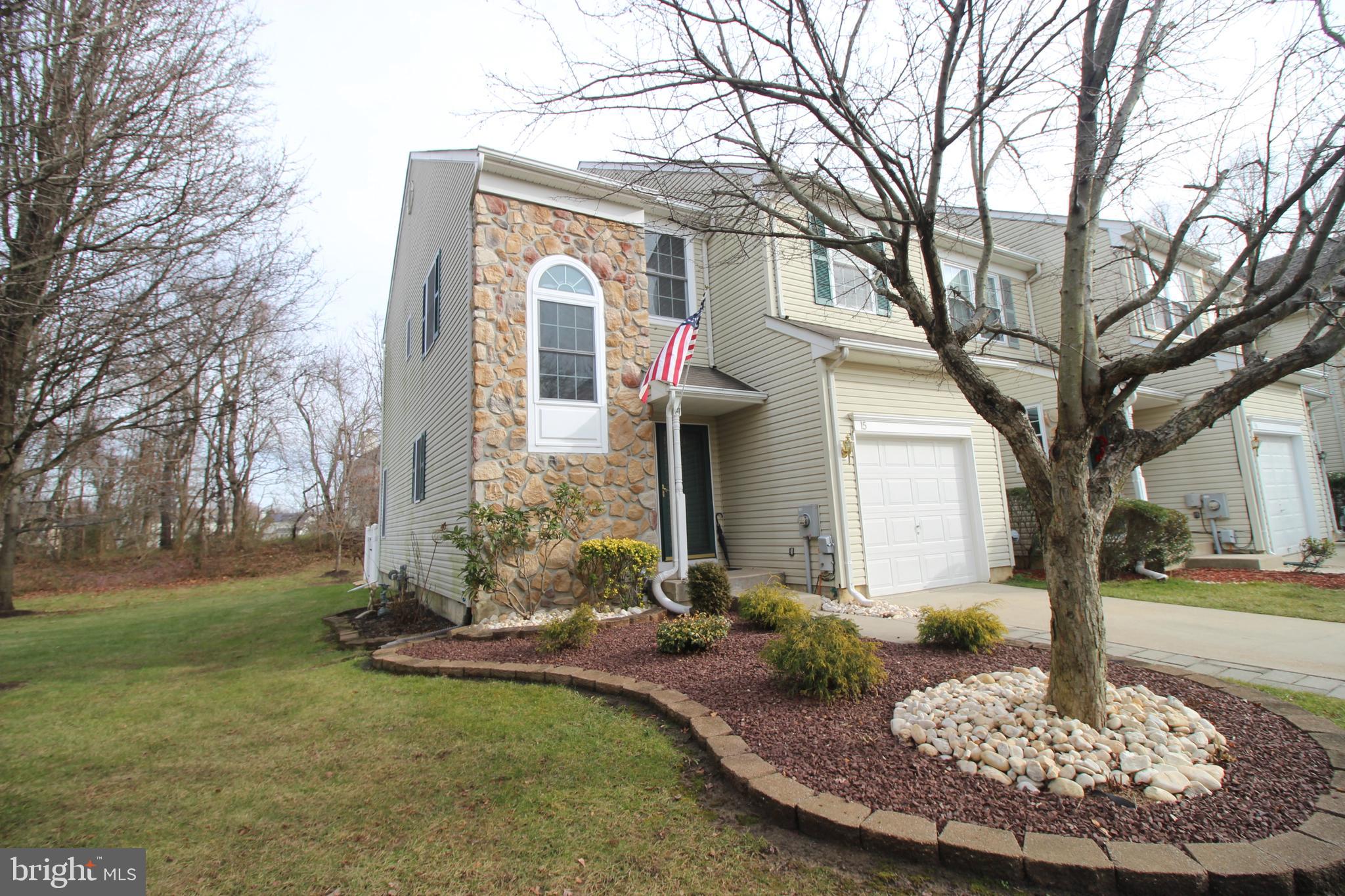 15 Andover Court Bordentown, NJ 08505 - Photo 2 of 28 Gallery Image 2
