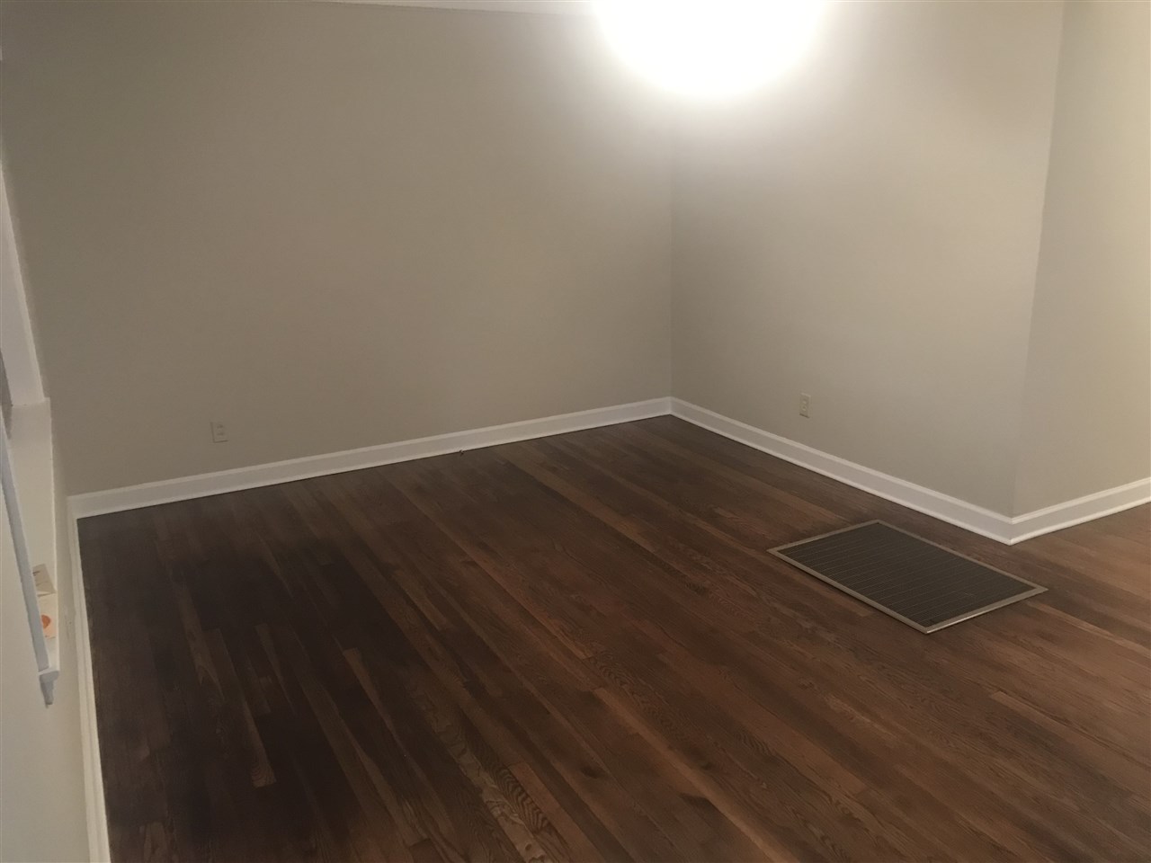 1104 Waring Road Memphis, TN 38122 - Photo 8 of 10