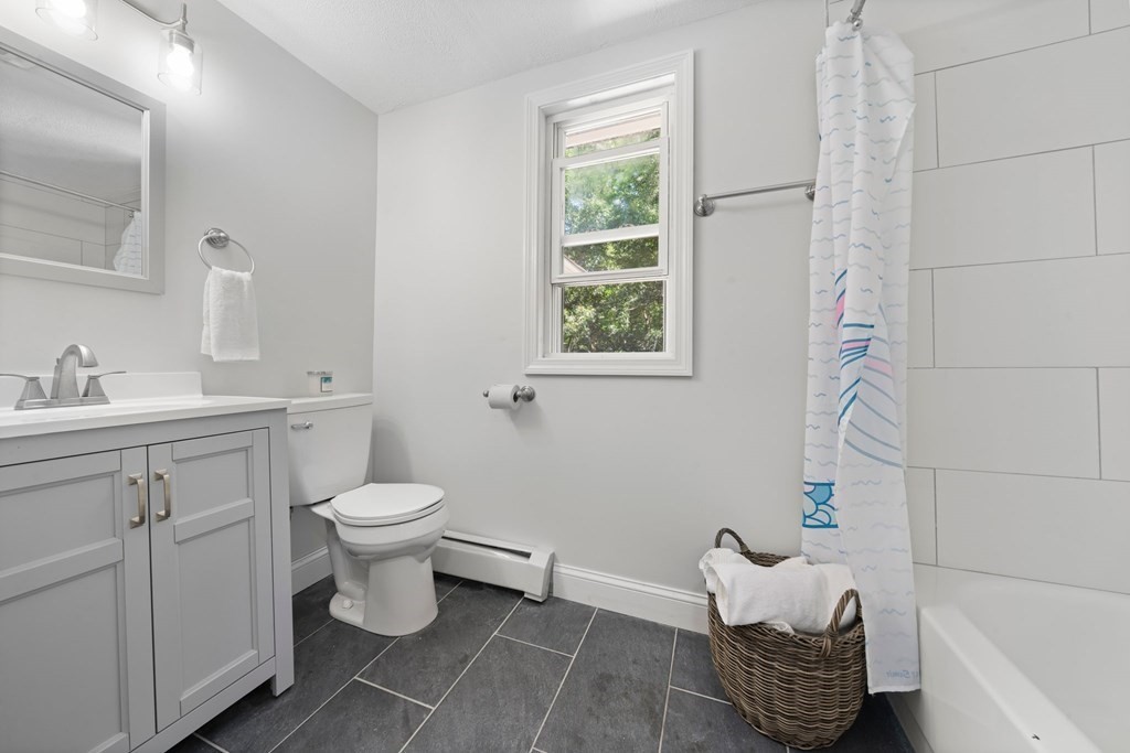 2528 Providence Road Northbridge, MA 01534 - Photo 17 of 19 Gallery Image 17