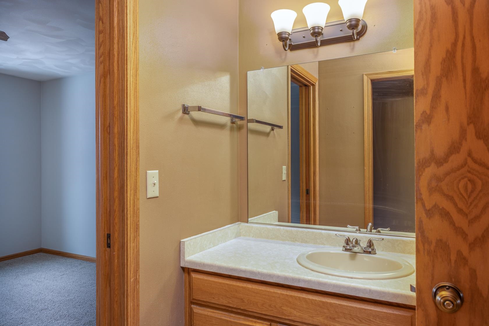 N9689 Gina Drive Appleton, WI 54915 - Photo 10 of 29