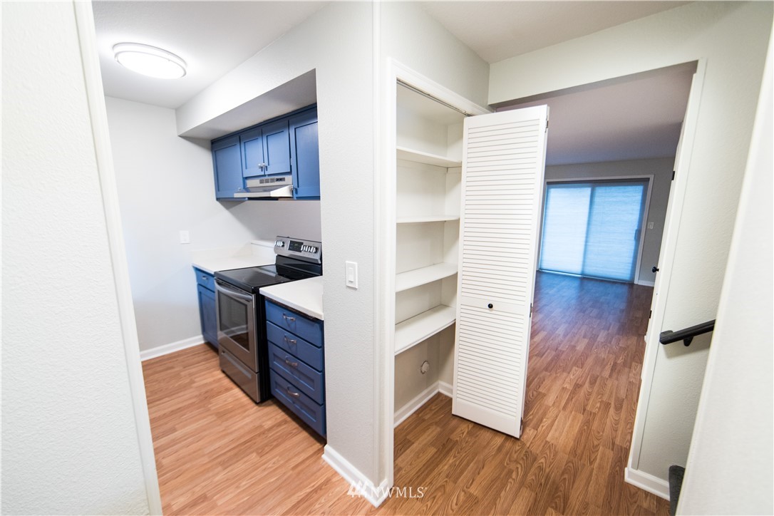18910 Bothell Everett Highway, Unit B3 Bothell, WA 98012 - Photo 6 of 27 Gallery Image 6