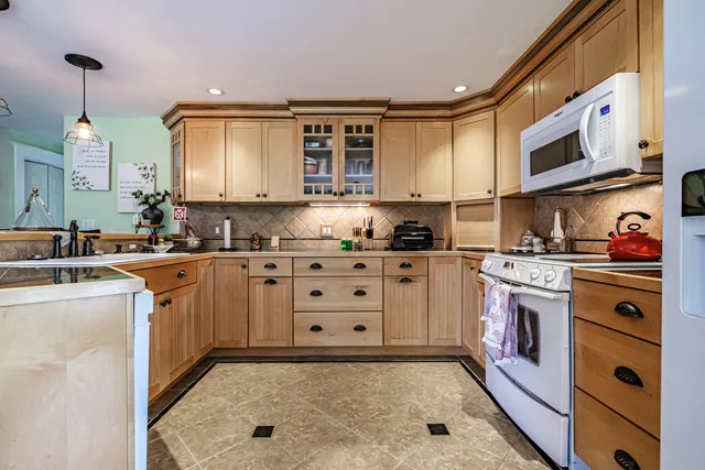 $2,395,000 | 276 Hill Street, Biddeford, ME 04005