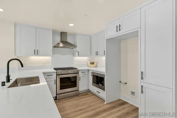 $5,500 | 1103 Catania Court, Unit 104, Encinitas, CA 92024