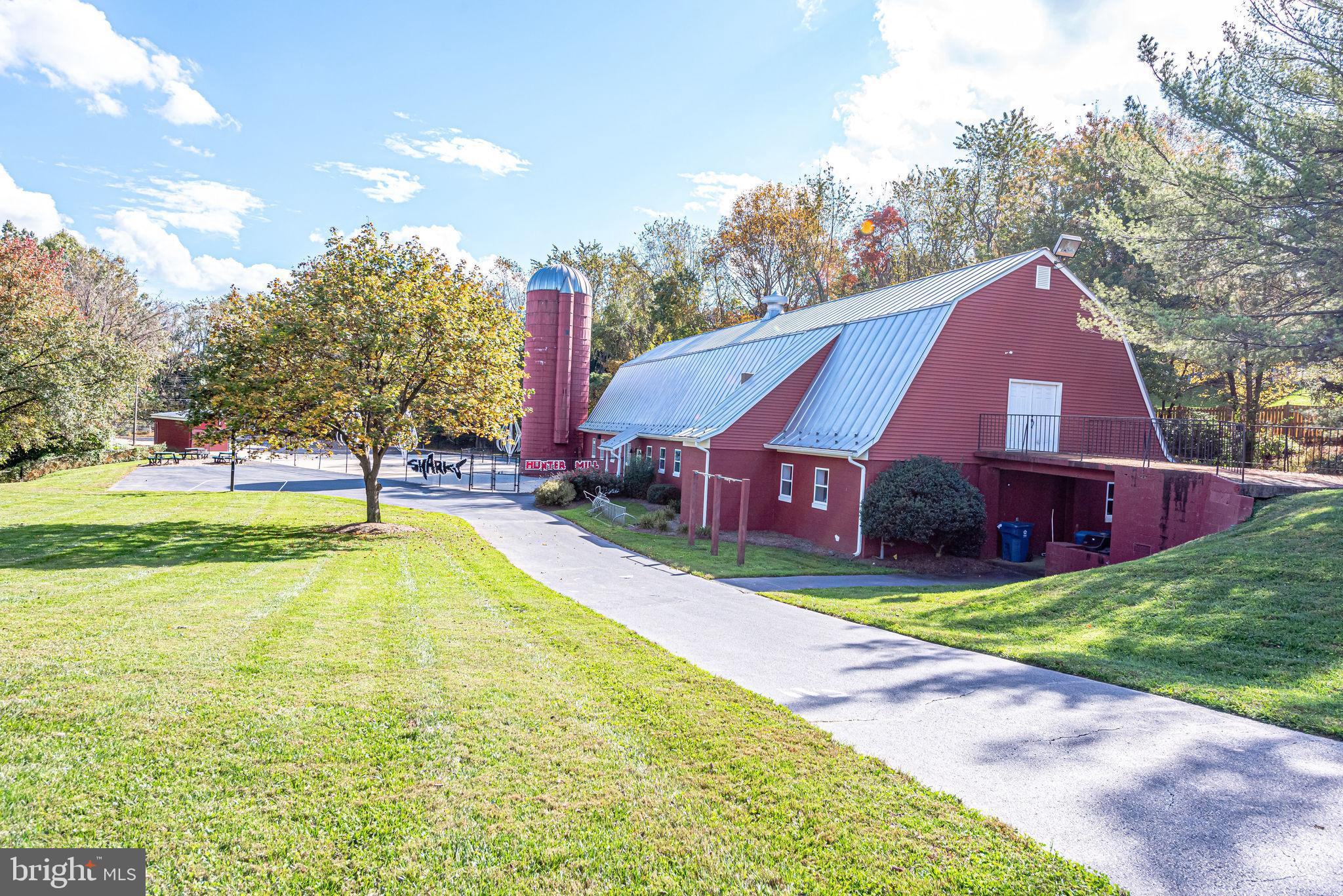 1701 Raleigh Hill Road Vienna, VA 22182 - Photo 60 of 61
