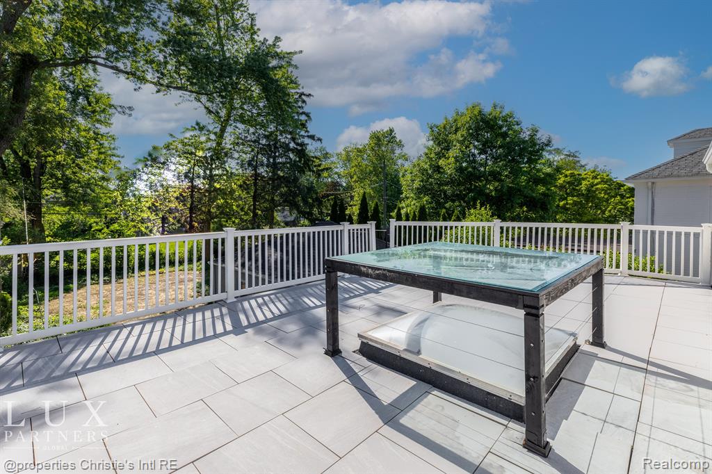 1389 Audubon Road Grosse Pointe Park, MI 48230 - Photo 4 of 26