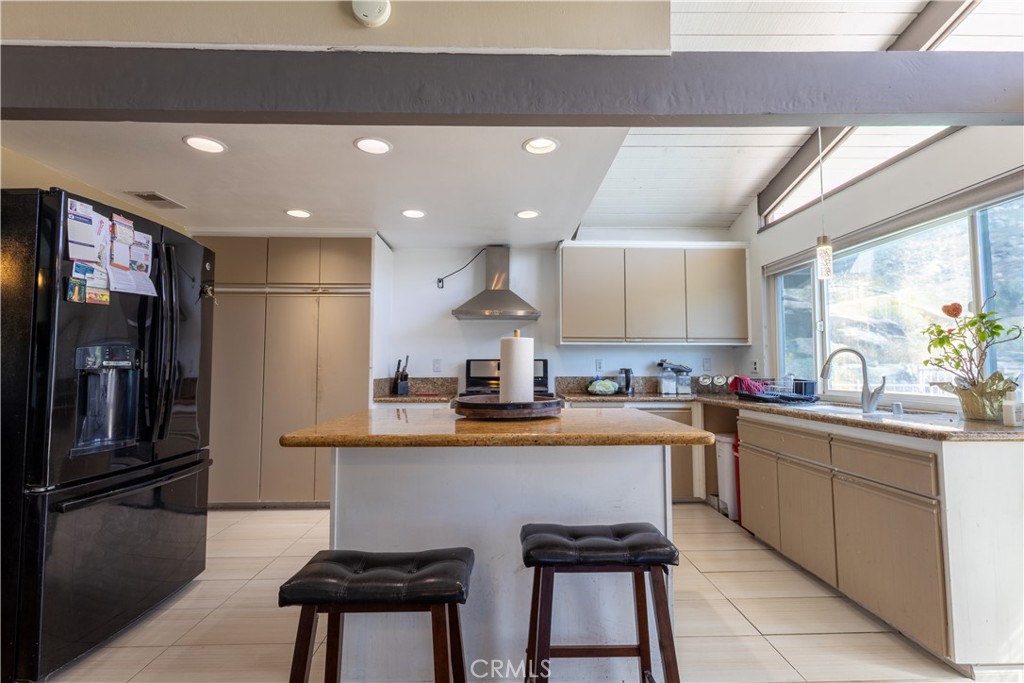 2510 Cloudcrest Way Riverside, CA 92507 - Photo 10 of 24